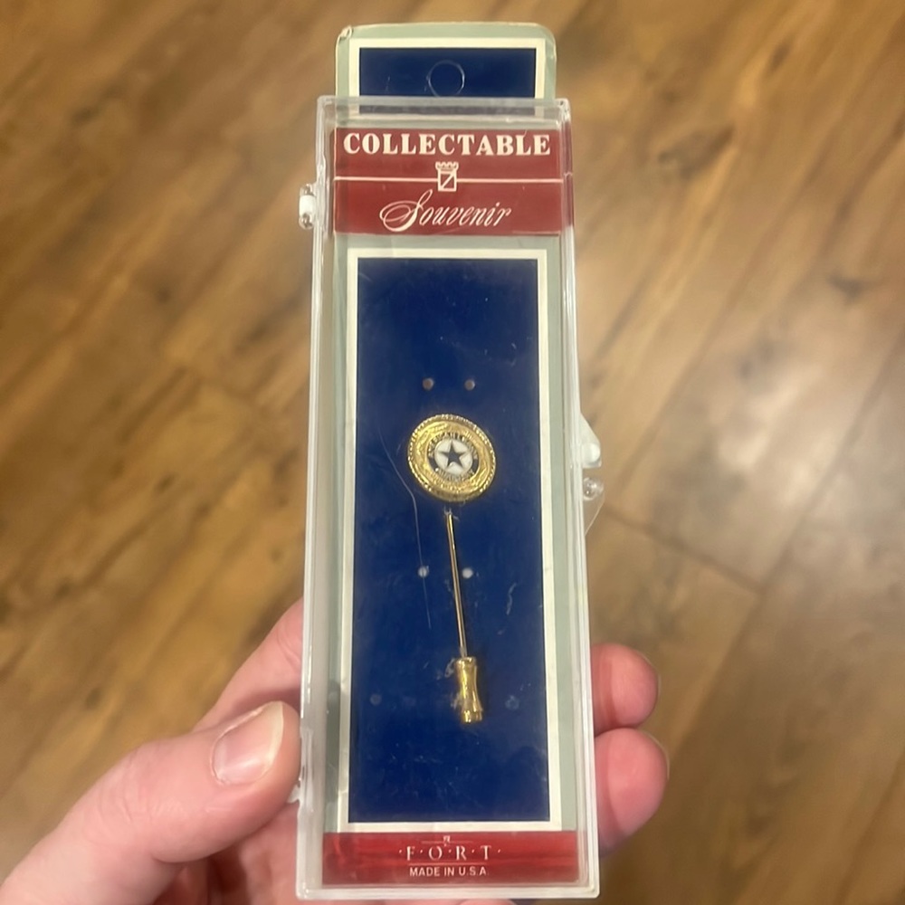 American Legion Auxiliary- collectable Souvenir